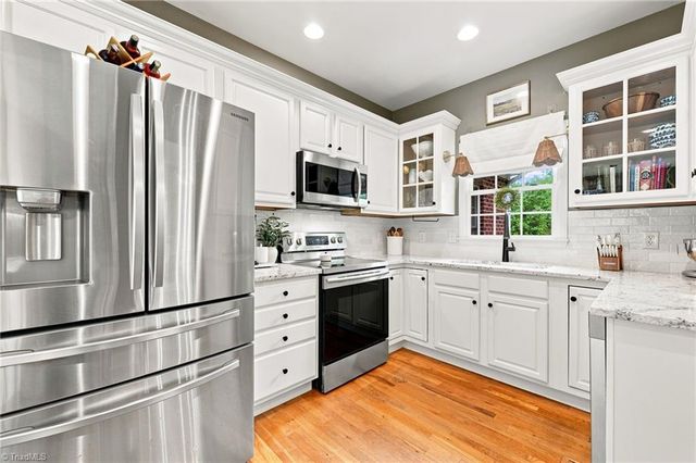 7502 Summersun Drive, Browns Summit, NC 27214
