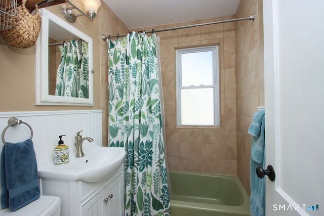 26 Essex Street, Fairfield, CT 06825