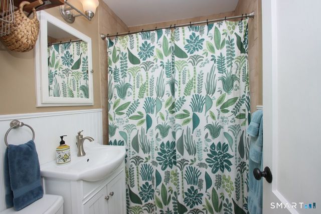 26 Essex Street, Fairfield, CT 06825