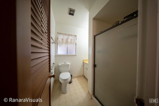 3901 Noel Pl., Bakersfield, CA 93306