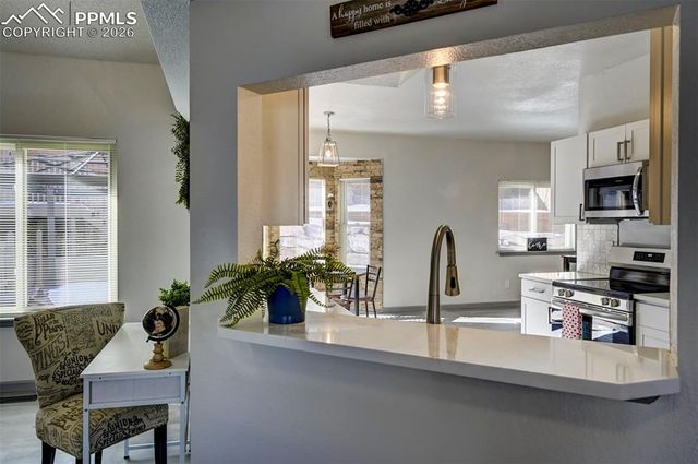 6075 Breeze Court, Colorado Springs, CO 80918