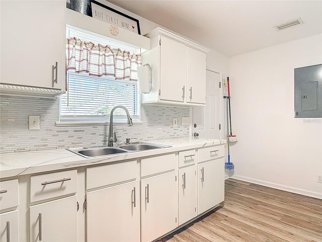 1875 OLD DAYTONA ROAD, Deland, FL 32724