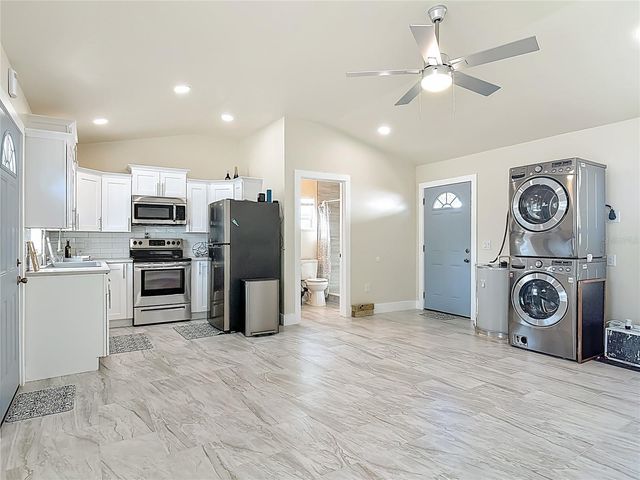 1875 OLD DAYTONA ROAD, Deland, FL 32724