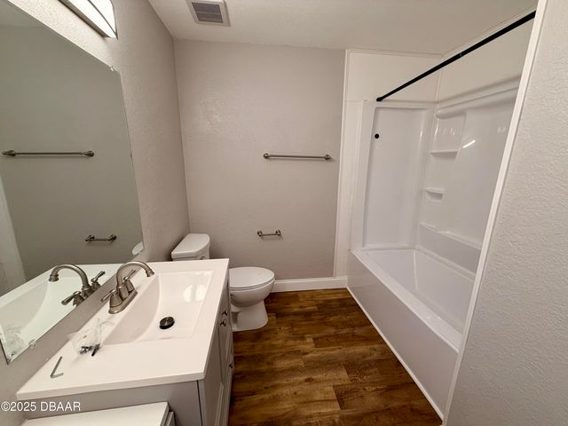 190 Moonstone Court, Port Orange, FL 32129