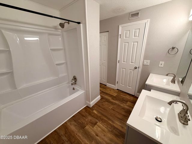 190 Moonstone Court, Port Orange, FL 32129