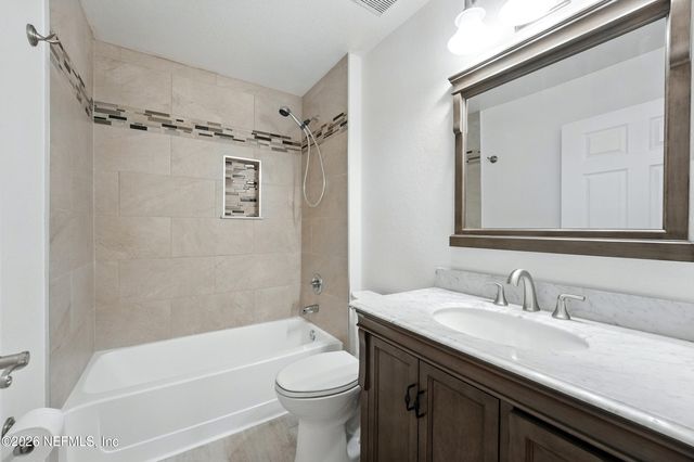 25 ARBOR CLUB Drive 105, Ponte Vedra Beach, FL 32082