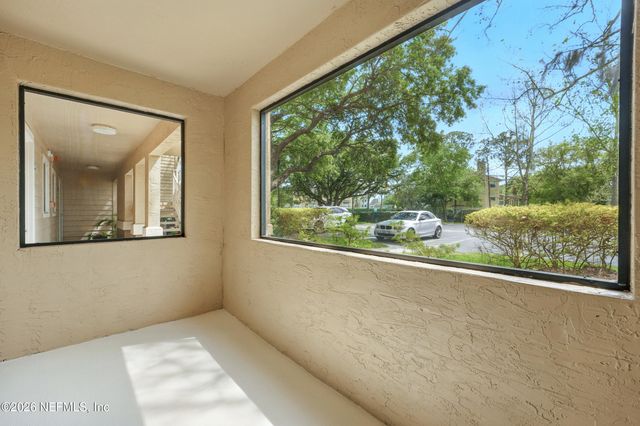 25 ARBOR CLUB Drive 105, Ponte Vedra Beach, FL 32082