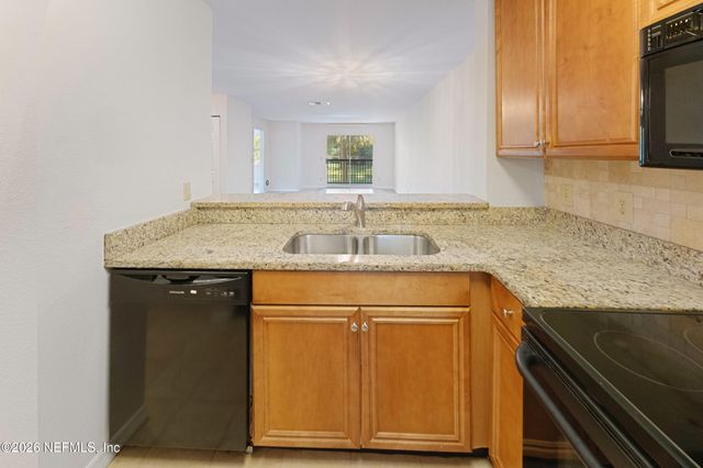 25 ARBOR CLUB Drive 105, Ponte Vedra Beach, FL 32082