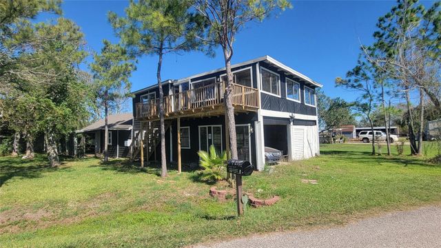12018 Sandpiper Road, Angleton, TX 77515