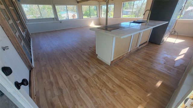 12018 Sandpiper Road, Angleton, TX 77515