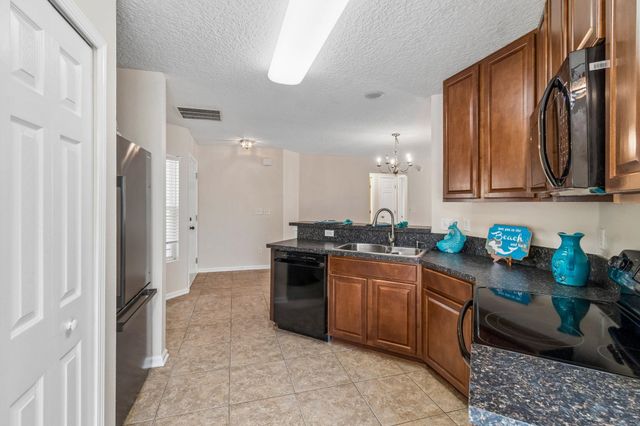 73 S Twin Maple Rd, St Augustine, FL 32084