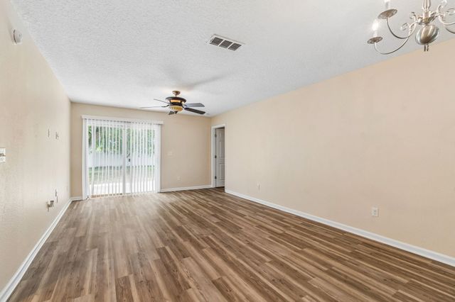 73 S Twin Maple Rd, St Augustine, FL 32084