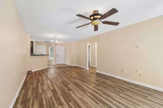 73 S Twin Maple Rd, St Augustine, FL 32084