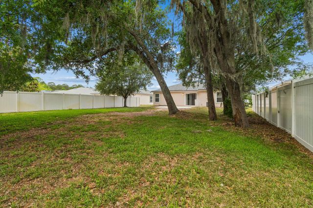 73 S Twin Maple Rd, St Augustine, FL 32084