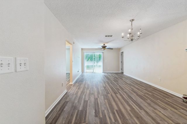 73 S Twin Maple Rd, St Augustine, FL 32084