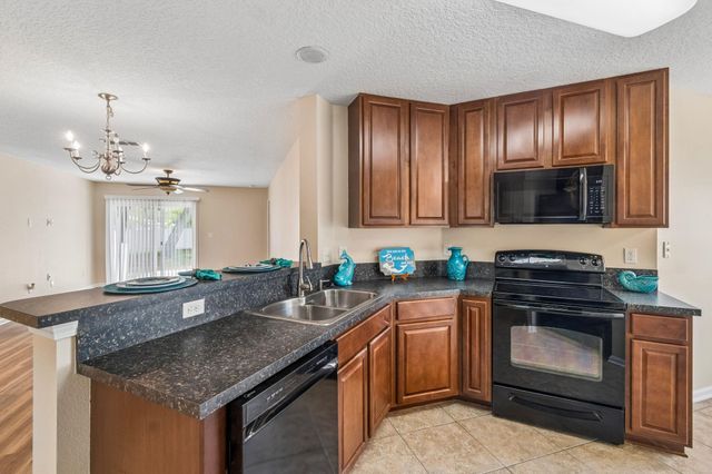 73 S Twin Maple Rd, St Augustine, FL 32084