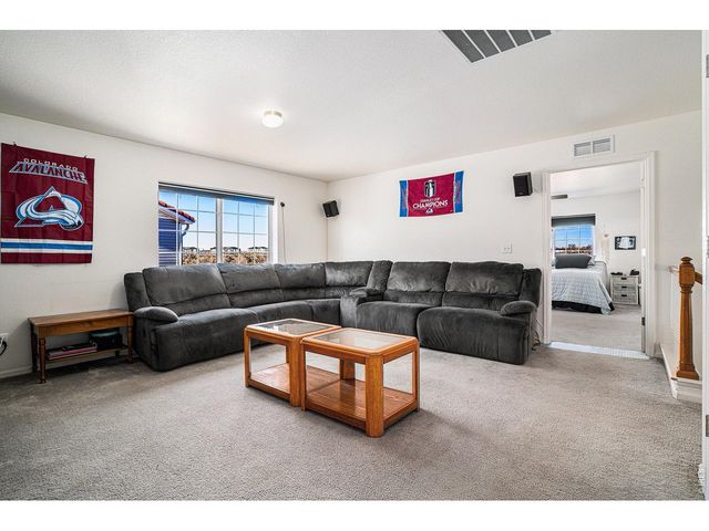 3937 Kenwood Cir, Johnstown, CO 80534