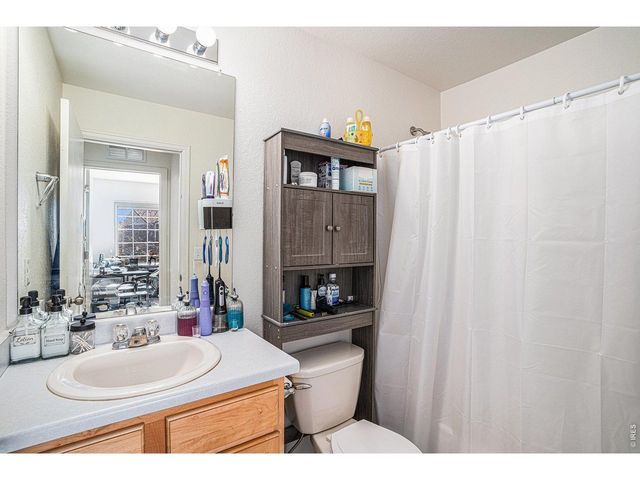 3937 Kenwood Cir, Johnstown, CO 80534