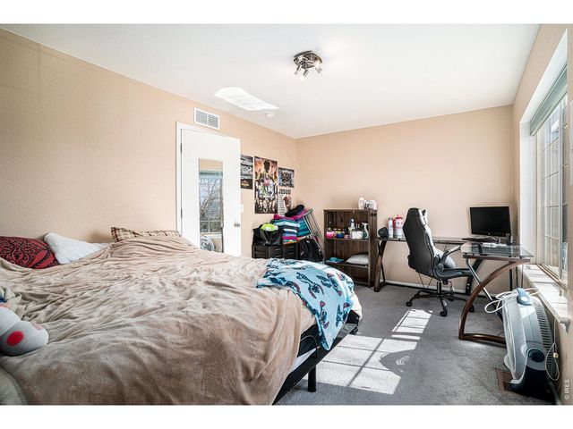 3937 Kenwood Cir, Johnstown, CO 80534