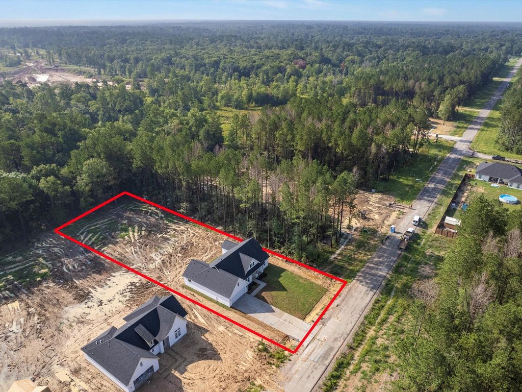 1713 Road 66115, Dayton, TX 77535