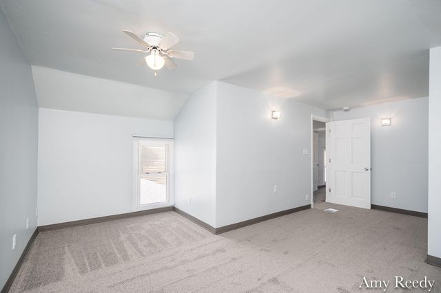 418 Elm Street Se, Lowell City, MI 49331