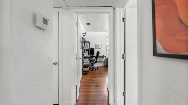 904 NW 14TH AVENUE, Gainesville, FL 32601