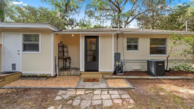 904 NW 14TH AVENUE, Gainesville, FL 32601