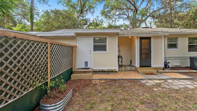 904 NW 14TH AVENUE, Gainesville, FL 32601