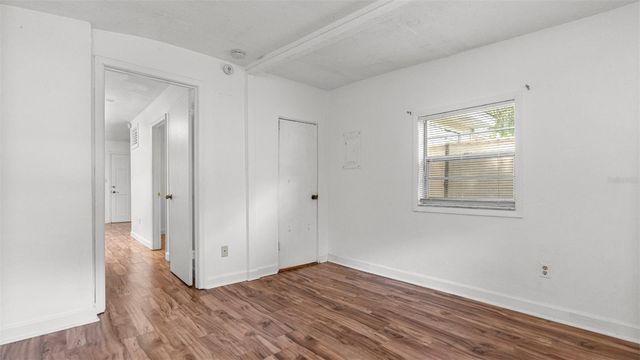 904 NW 14TH AVENUE, Gainesville, FL 32601