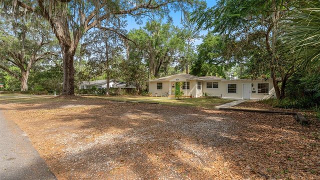 904 NW 14TH AVENUE, Gainesville, FL 32601