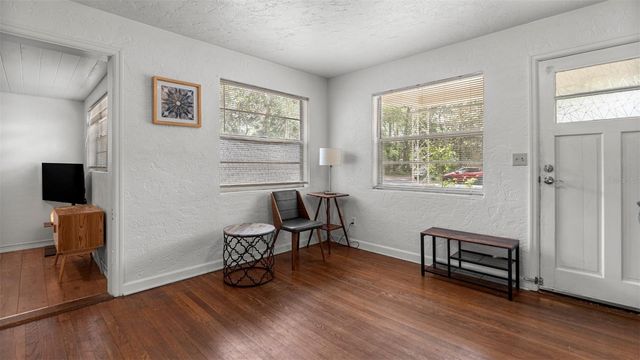 904 NW 14TH AVENUE, Gainesville, FL 32601