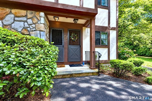 401 Swanson Crescent 401, Milford, CT 06461