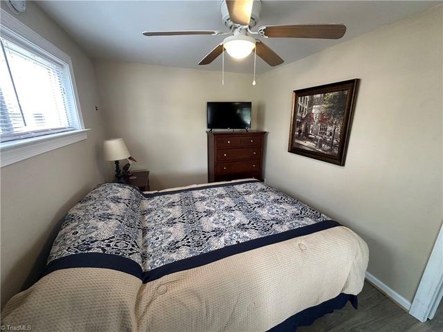 117 Badin Lake Circle, New London, NC 28127