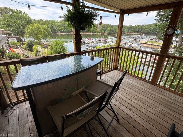 117 Badin Lake Circle, New London, NC 28127
