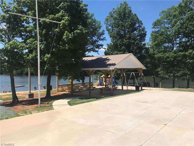 117 Badin Lake Circle, New London, NC 28127