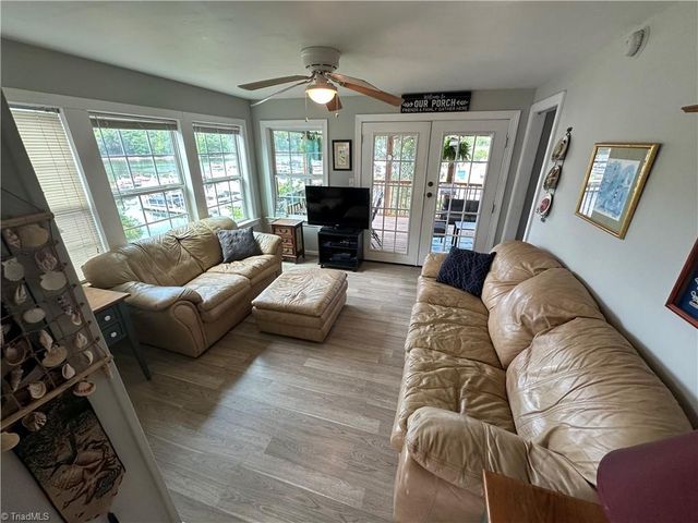 117 Badin Lake Circle, New London, NC 28127