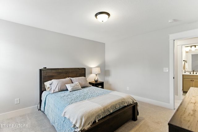 11608 Boston Ivy Lane, Knoxville, TN 37932