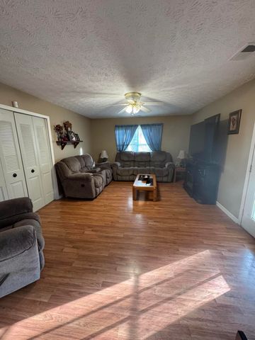 214 Magnolia Drive, Richmond, KY 40475