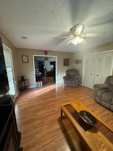 214 Magnolia Drive, Richmond, KY 40475