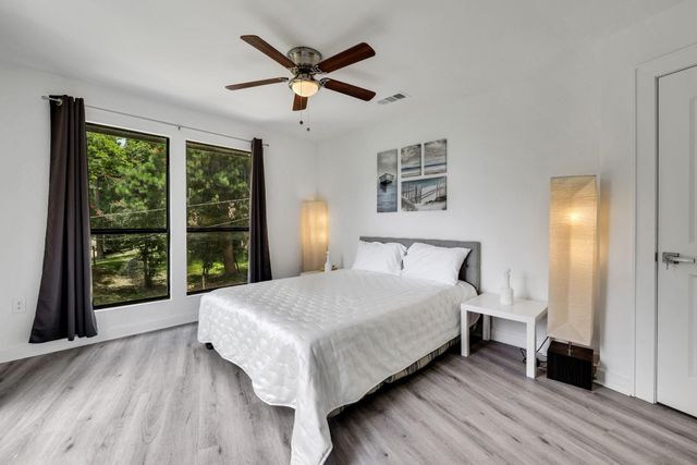 118 Hickory Pines, Livingston, TX 77351