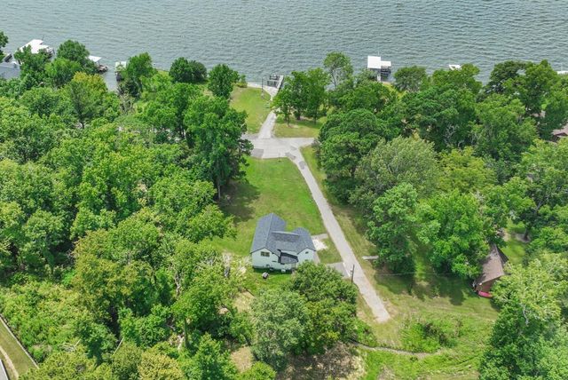 118 Hickory Pines, Livingston, TX 77351