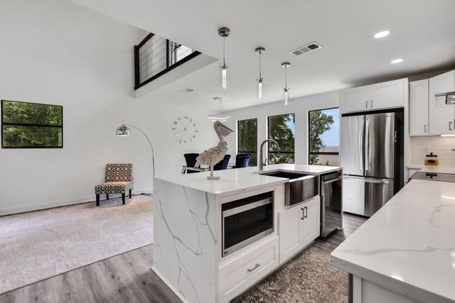 118 Hickory Pines, Livingston, TX 77351