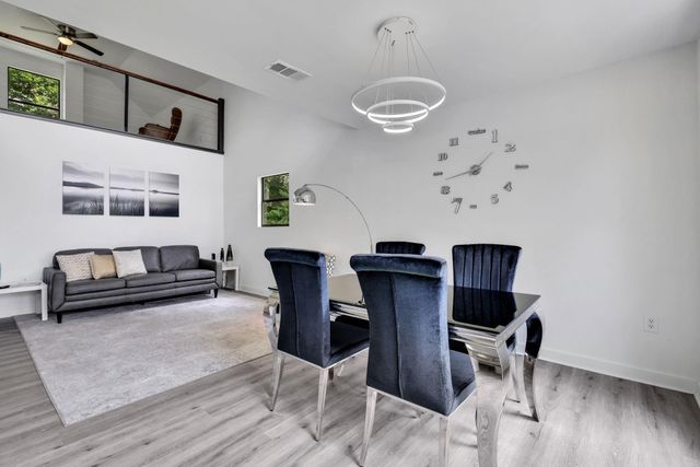 118 Hickory Pines, Livingston, TX 77351