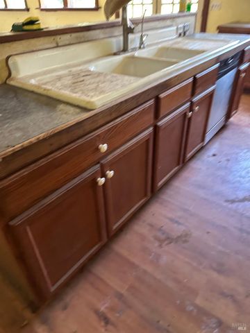 13333 Low Gap Rd, Ukiah, CA 95482