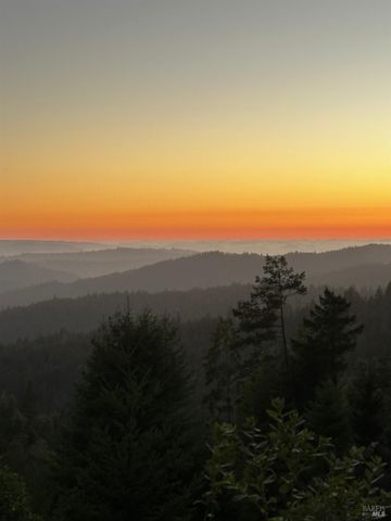 13333 Low Gap Rd, Ukiah, CA 95482