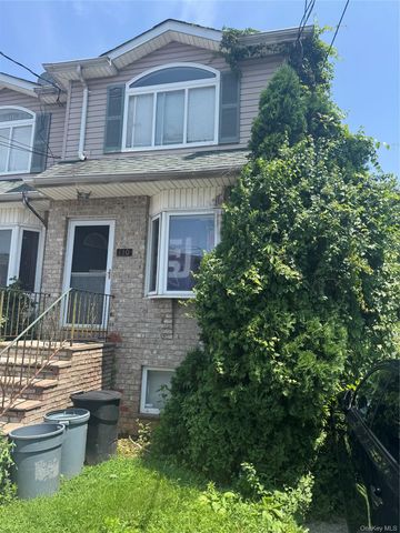 110 lyceum Court, Staten Island, NY 10310