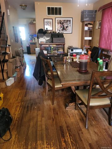 110 lyceum Court, Staten Island, NY 10310