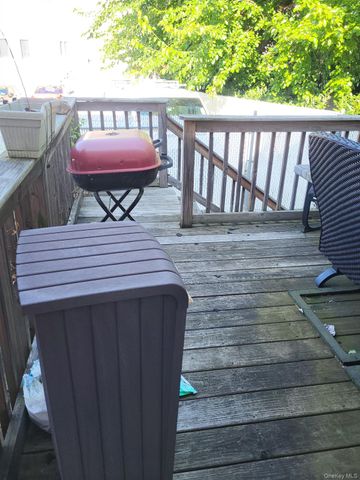 110 lyceum Court, Staten Island, NY 10310