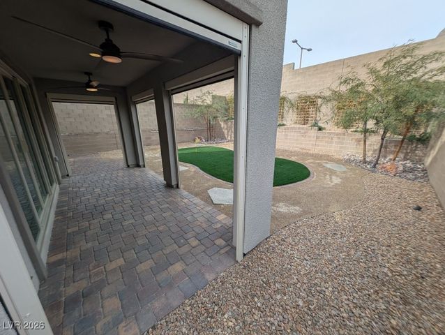 11816 River Hawk Avenue, Las Vegas, NV 89138