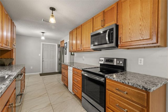 504 AMBASSADOR AVENUE, Eustis, FL 32726